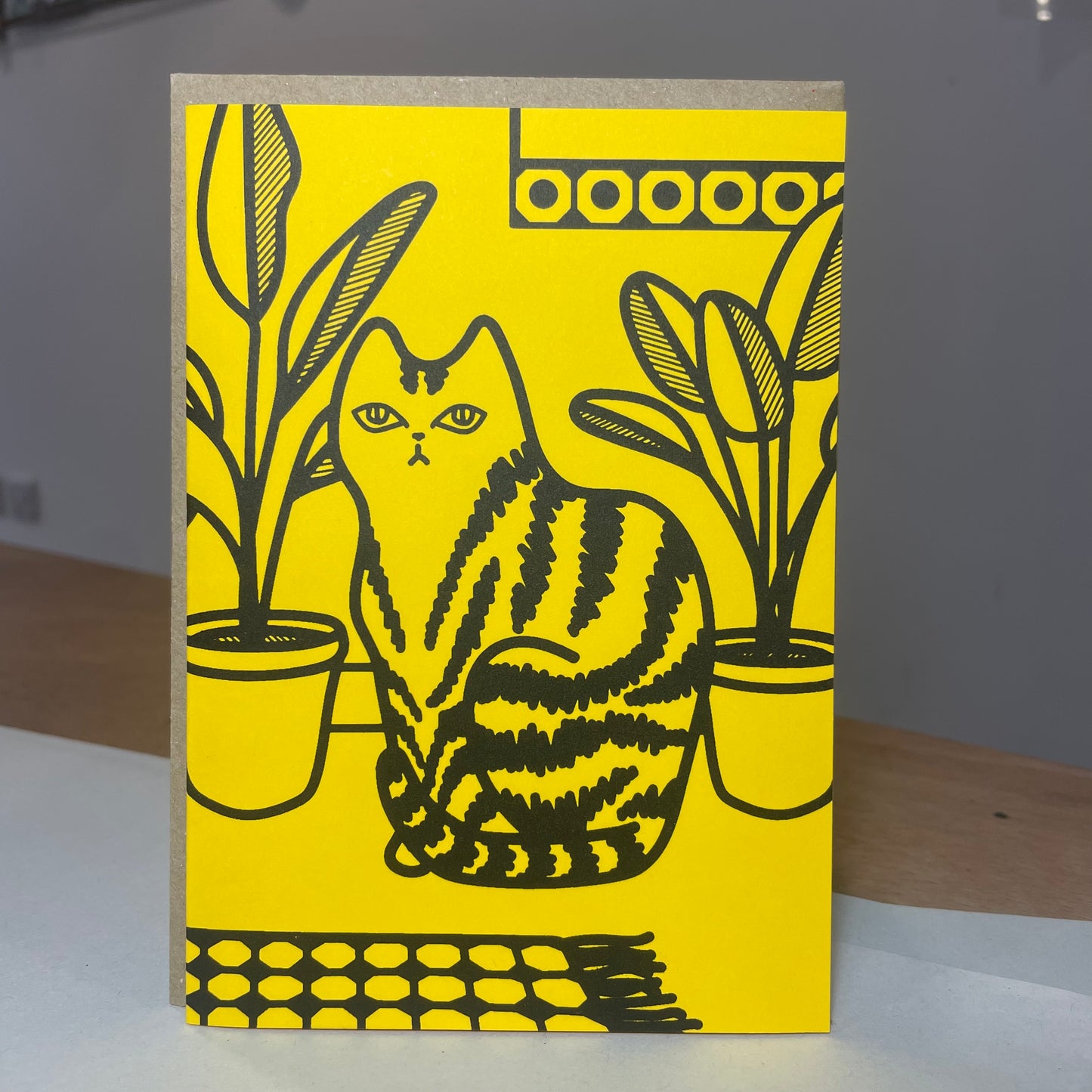 Card: Cat on yellow, by Jade Harding