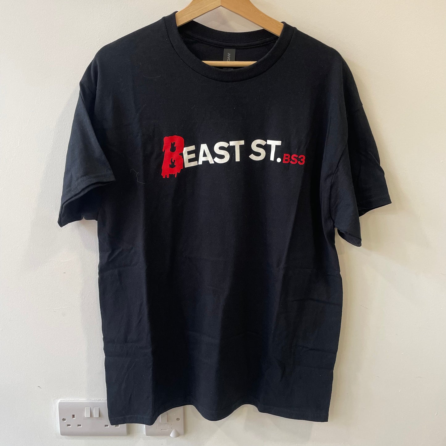T-shirt: Beast St