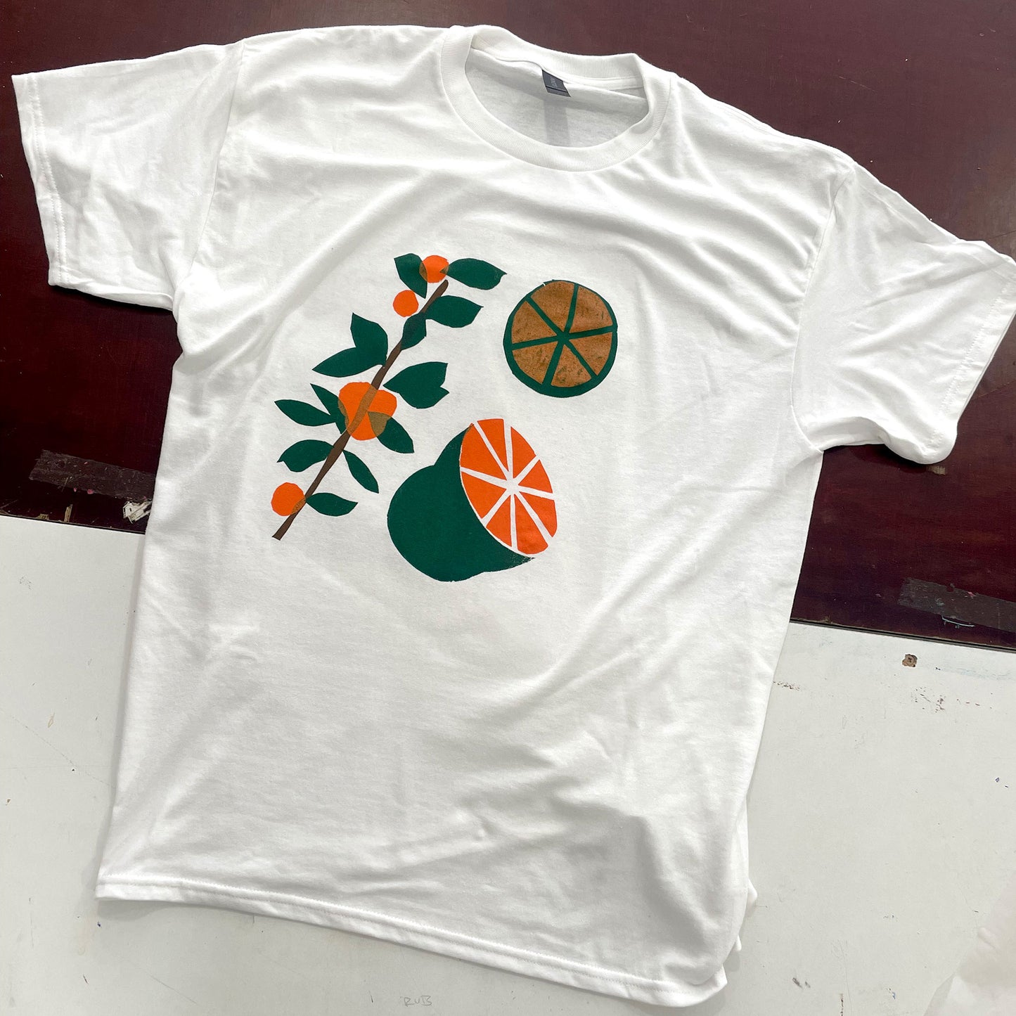 Screenprint your own t-shirt or tote