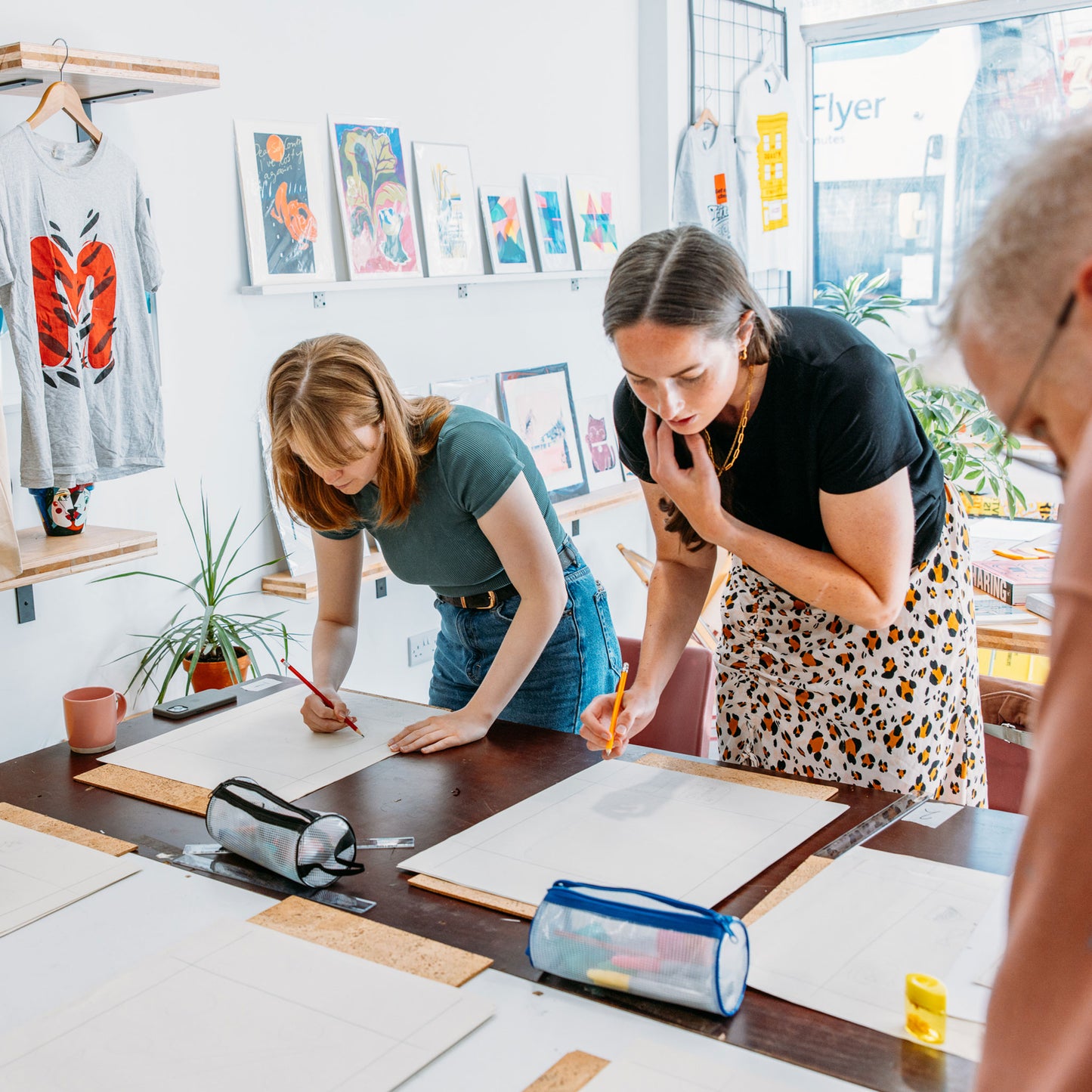 Screenprint your own t-shirt or tote